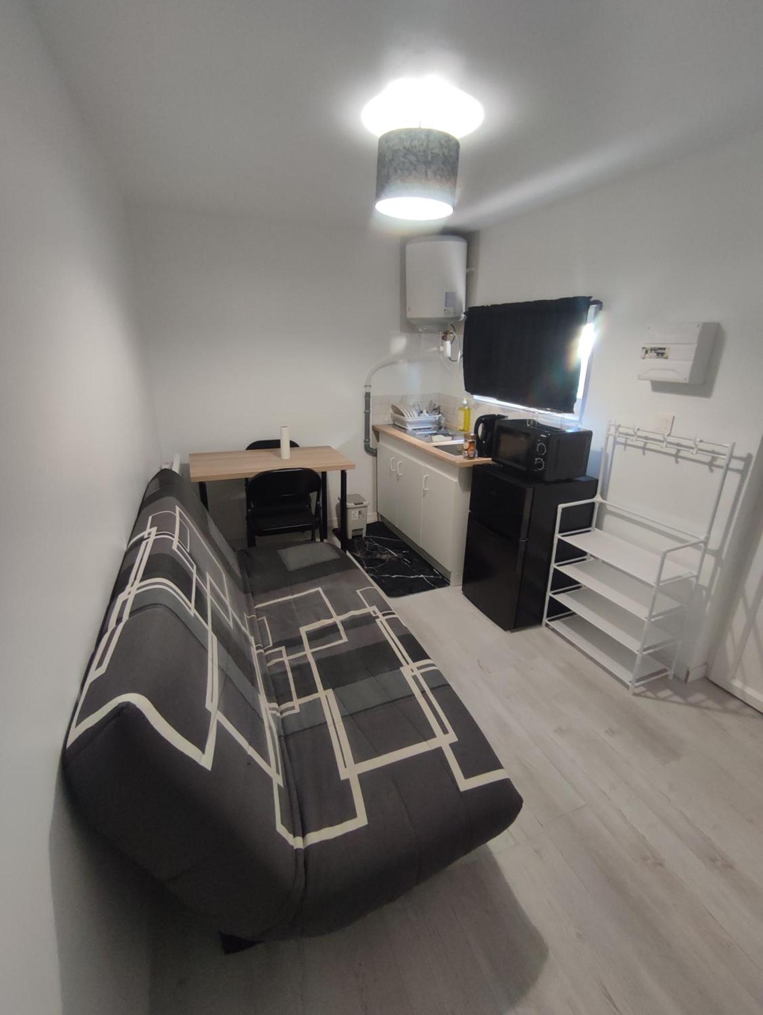 Petit F2 Meuble Independant Daire Limay Dış mekan fotoğraf